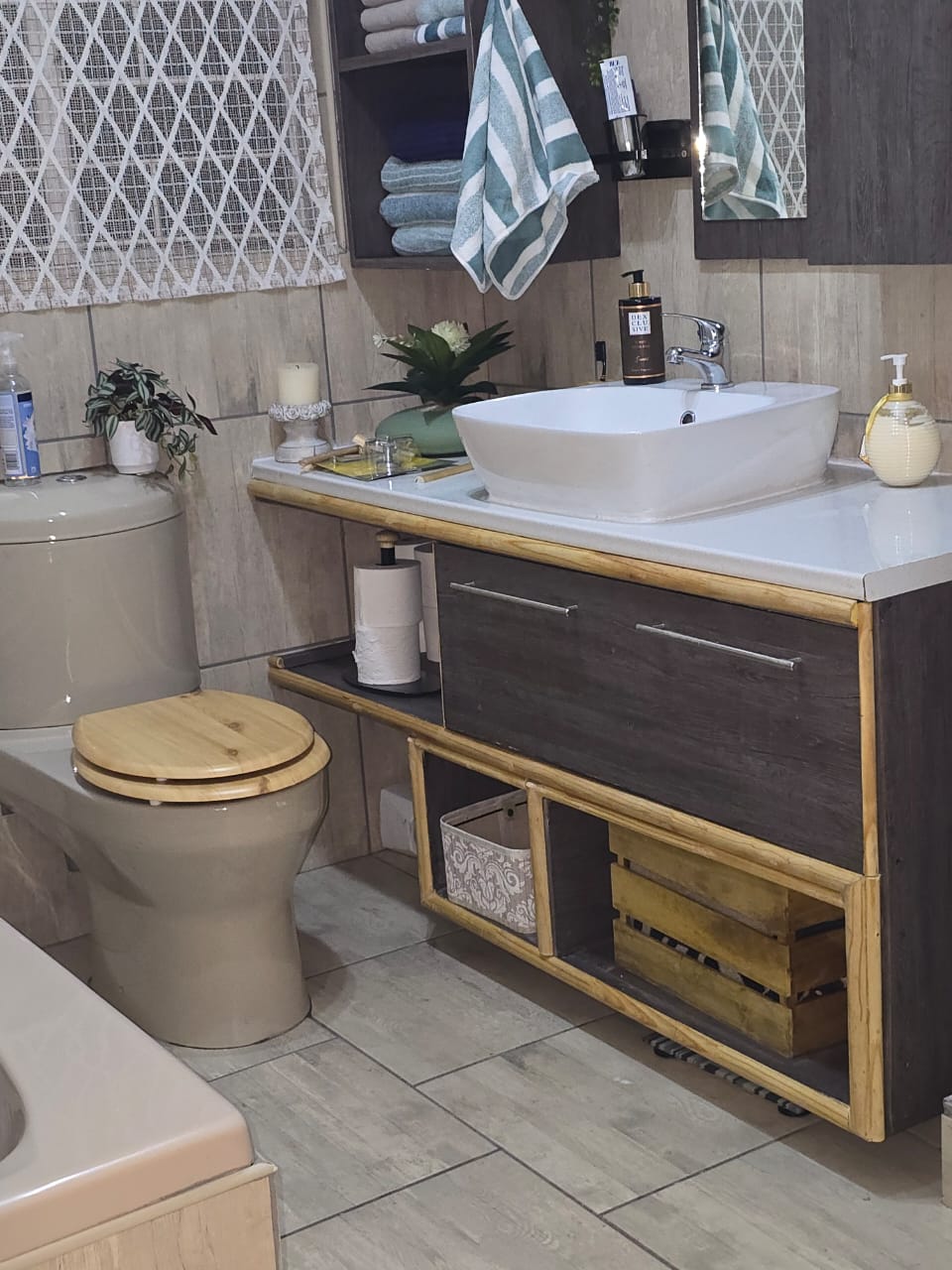 Completed bathroom finish